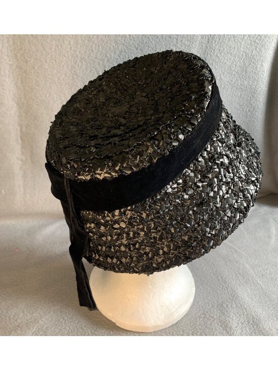 Ladies Black Raffia Hat with Velvet Ribbon Band Size 22 Vintage main image 12